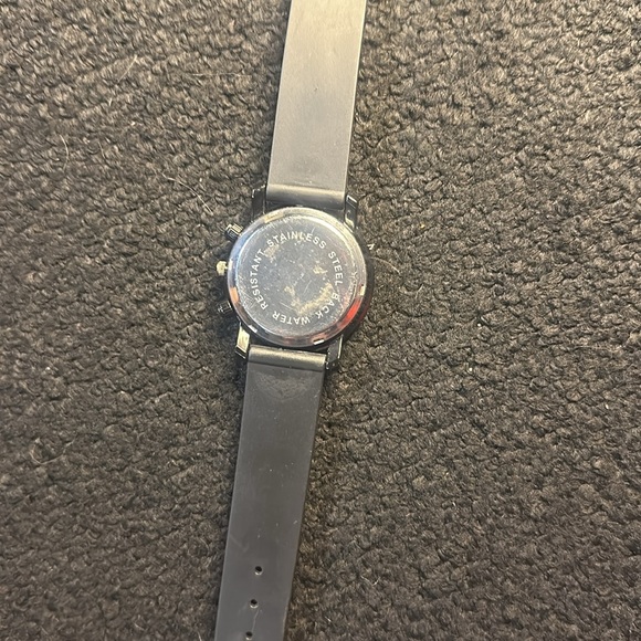 Men’s Watch - Picture 3 of 6